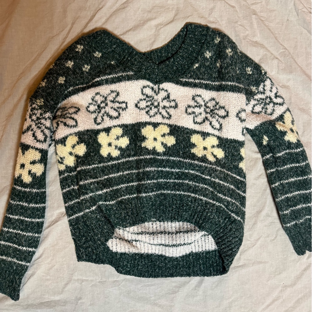 Floral Patterned Green Sweater